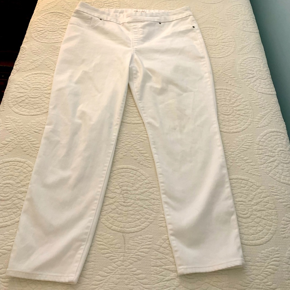 White Jeggings by Chico. Size 16R